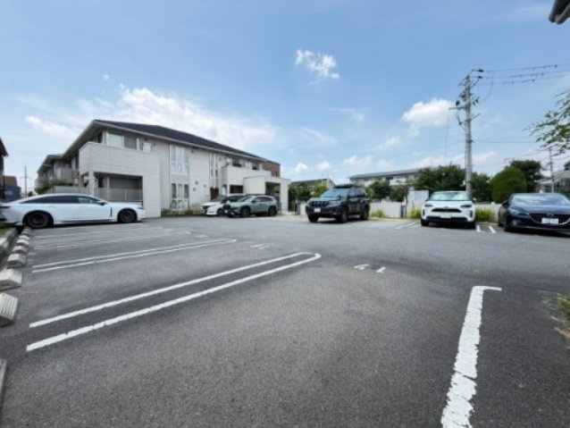 グランガーデンの駐車場