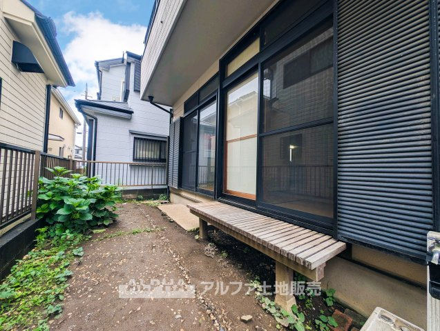 羽村市神明台1丁目　中古戸建の外観|【clear the mind】◆暮らしが整う空間◆
ゆとりのある住空間と、どこか安心感のある佇まい。
ここで過ごす日々が、自分たちらしい暮らしへと自然に導いてくれる。