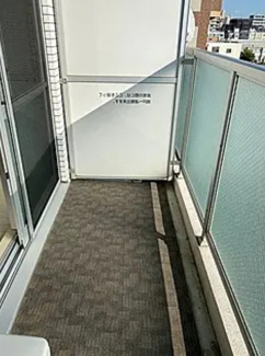 【バルコニー】