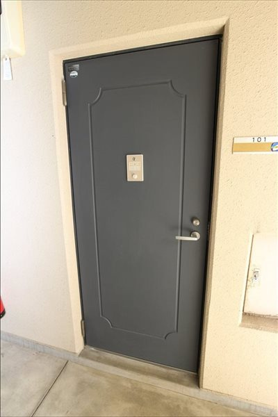 ユニテック東海大前Ⅰの玄関|落ち着いた玄関です