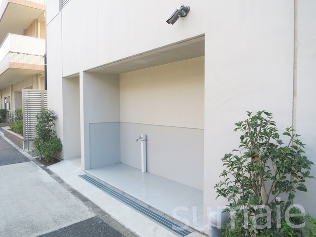 ｃｏｓｔａのその他共用部分|裏に洗い場ございます☆