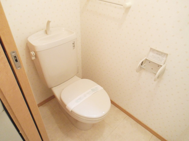 エスペランスのトイレ|温水洗浄機能付きトイレです☆