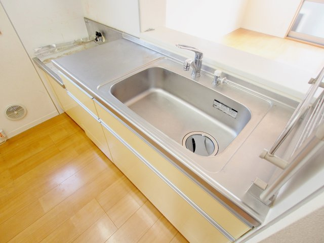 エーデルシャーメゾン　C棟のキッチン