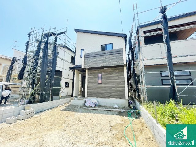 尼崎市東園田町　新築一戸建ての外観|安心の10年保証！外観を美しく保ち、雨水で汚れを落とします！気になることがありましたら、お気軽にお問い合わせください！