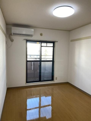 【寝室】