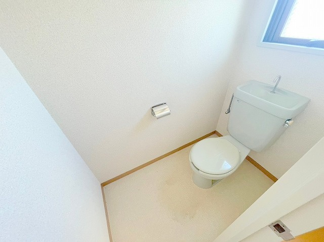 北淀宝ハイツカトレアのトイレ