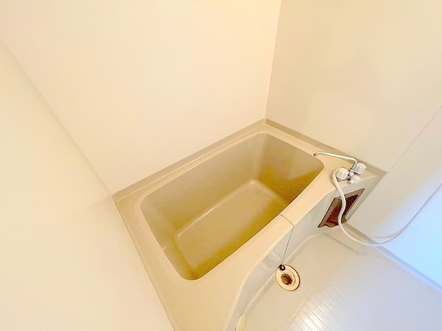 北淀宝ハイツカトレアの浴室