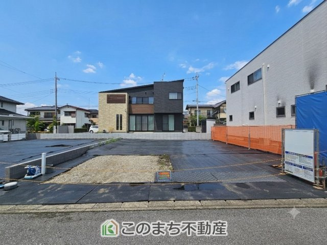 ブルーミングガーデン宇都宮市陽東3丁目の外観|建築中現地写真（同社施工の完成物件・モデルハウスがご見学できます）