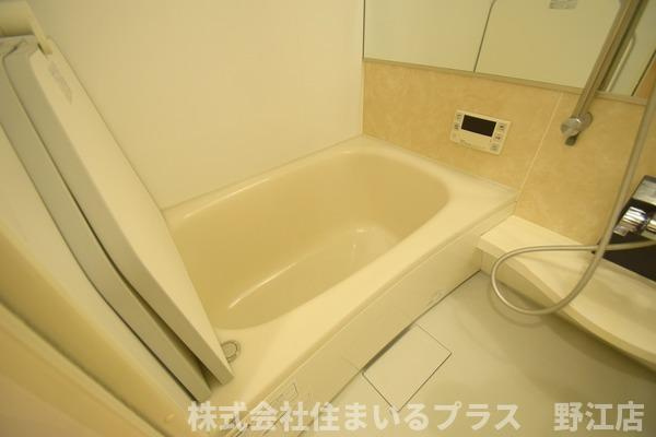 キャトルセゾンの浴室