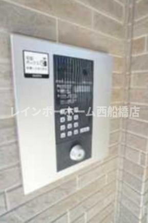 Royal Court 下総中山のエントランス