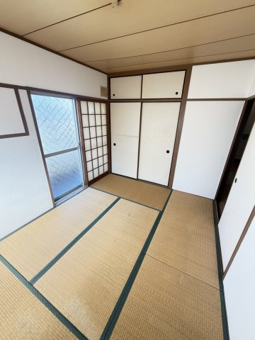 グリーンマンションの和室