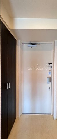 エステムコート阿波座プレミアムの玄関