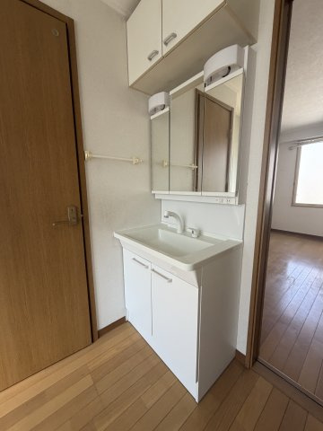 長田ビルの洗面所