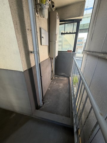 長田ビルのバルコニー