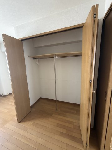 長田ビルの収納