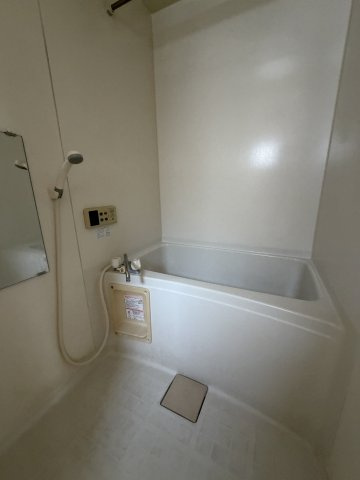 長田ビルの浴室