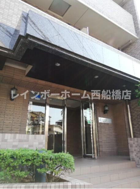 CASSIA南行徳のエントランス