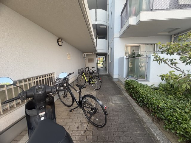 エトワールコート西神中央9番館の駐輪場