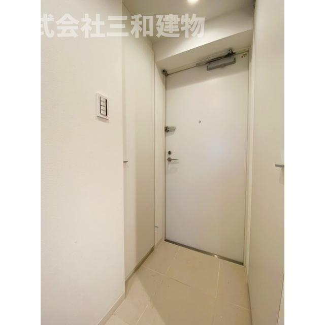 Ｂｅｖｅｒｌｙ　Ｈｏｍｅｓ　赤塚公園Ⅱの玄関