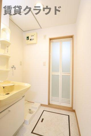 ユイマール末広の洗面所|広い洗面スペース