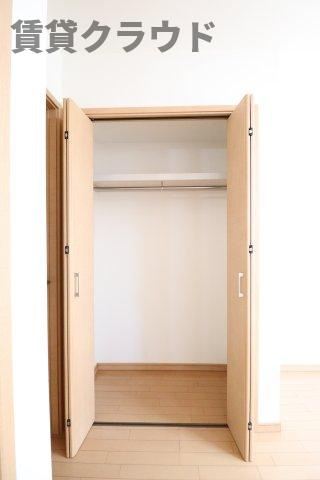 ユイマール末広の収納|ハンガーラック付きと棚付きの収納スペース！