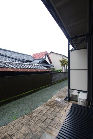 熊本市中央区九品寺３丁目のアパートのバルコニー