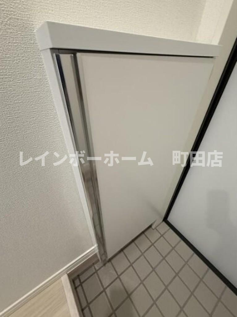 ラトゥール橋本 ※初期費用分割後払いサービス利用可能物件の玄関