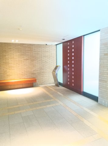 ザ・ハウス住吉本町のエントランス