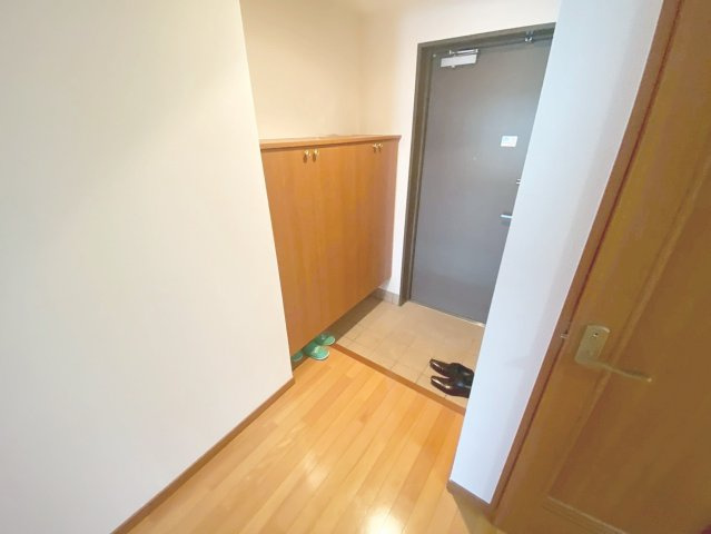 グランドール宝塚の玄関