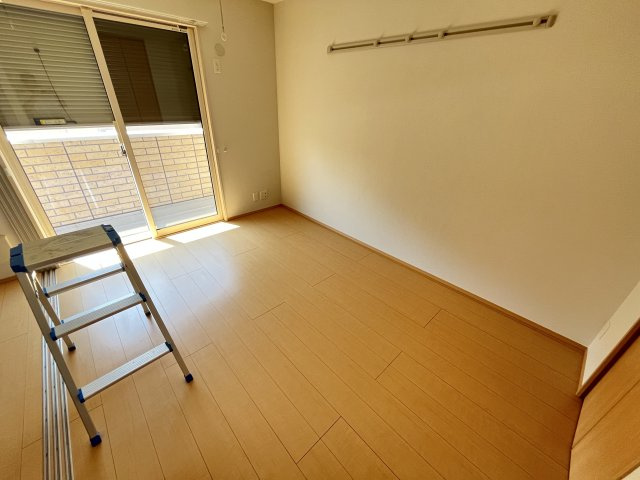 クレストガーデンCの洋室