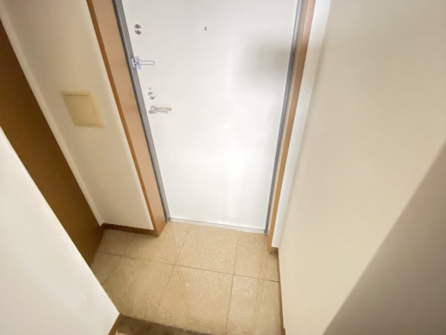 カーサ松戸の玄関