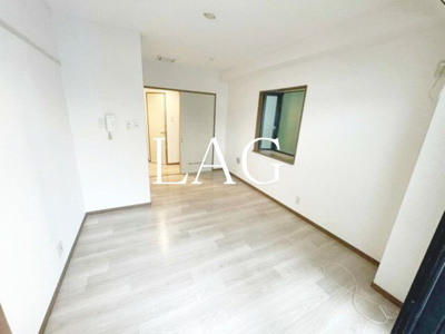 【居間・リビング】 | ツゥィンコート | 洋室のお部屋です。