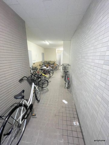 トレヴィの泉　仲介手数料無料の駐車場