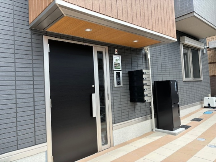 グランデシェチオ千本杉Ⅱのエントランス