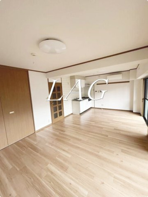 【居間・リビング】 | リンデンハイム赤塚 | 洋室のお部屋です。