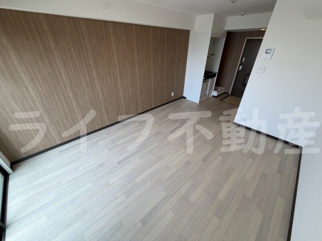 ライラック小阪の居間・リビング