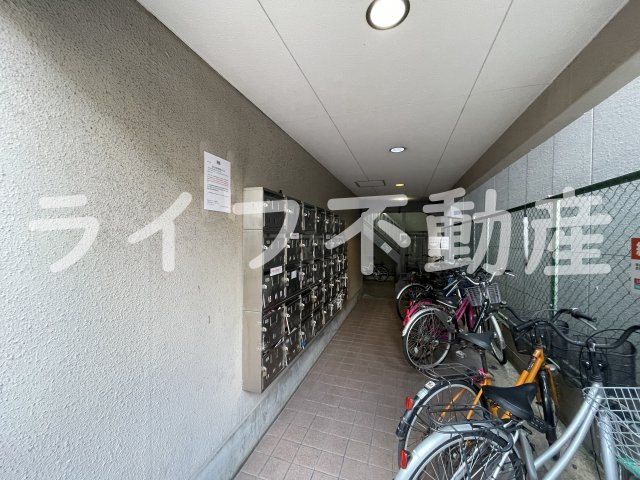 ライラック小阪のロビー