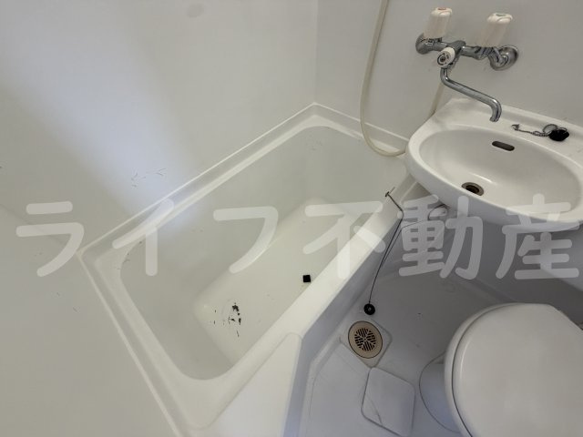 ライラック小阪の浴室