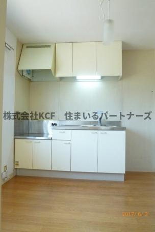 コーポリベールのキッチン|お料理しやすいキッチンです