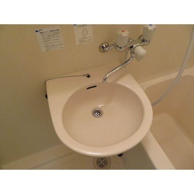 ソレイユ駒沢の洗面所