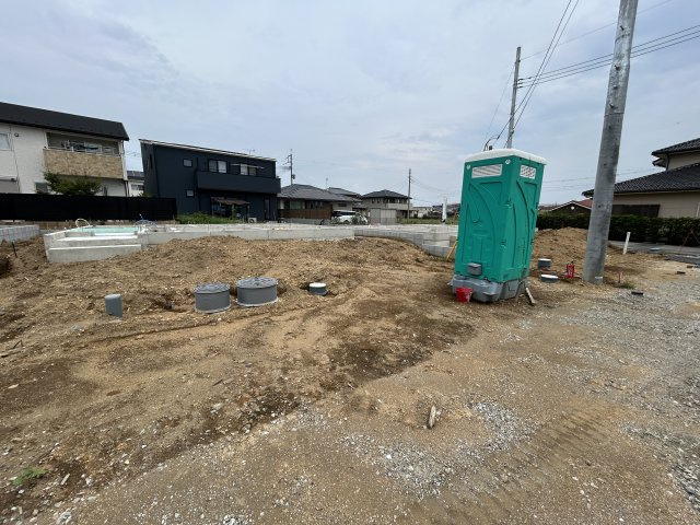 新築　伊勢崎市豊城町第２　クレイドルガーデン　2号棟の駐車場|現地写真　駐車スペースは並列3台分可能です！
