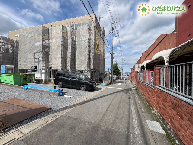 深谷市上野台　第63期　新築一戸建て　クライン　01の前面道路含む現地写真