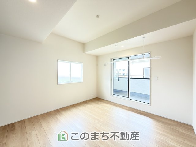 ブルーミングガーデン宇都宮市陽東4丁目の洋室|南向きで陽当たりの良い洋室♪風通しもよく快適です☆