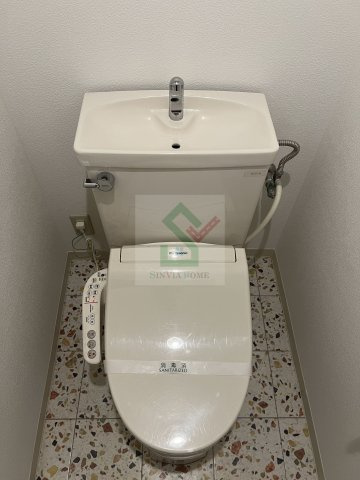コンフリエ八幡町のトイレ