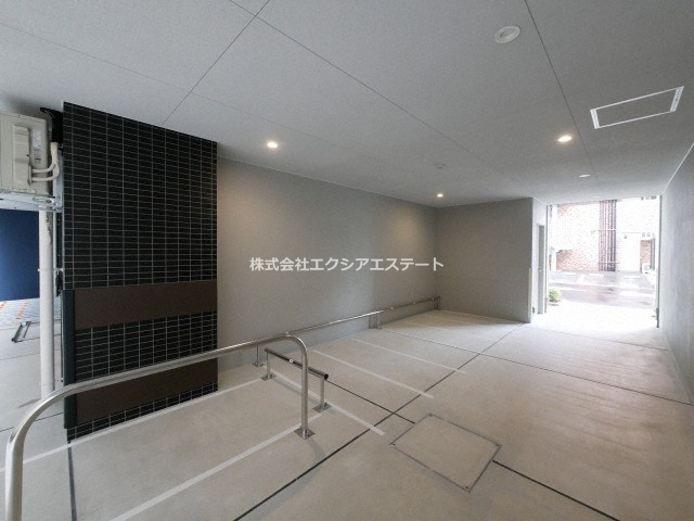 プレサンス　ＴＨＥ　ＴＥＮＮＯＪＩ　逢阪トゥルーのロビー