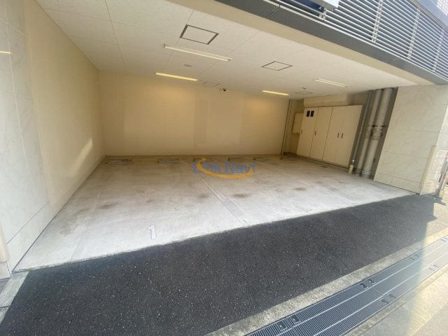 【駐車場】 | ランドセントラル梅田