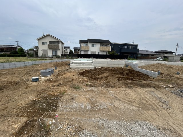 新築　伊勢崎市豊城町第２　クレイドルガーデン　3号棟の駐車場|現地写真　駐車スペースは並列3台分可能です！
