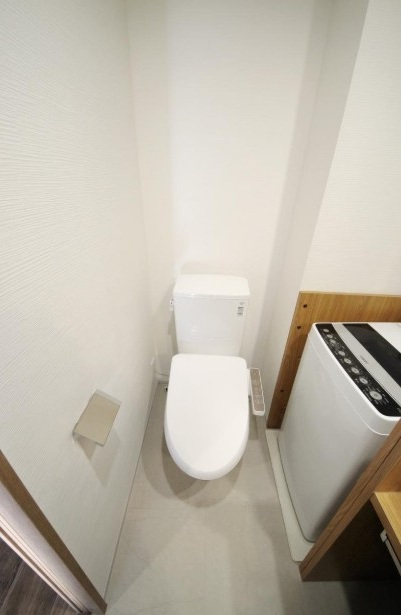 市川市南行徳３丁目の賃貸マンションのトイレ