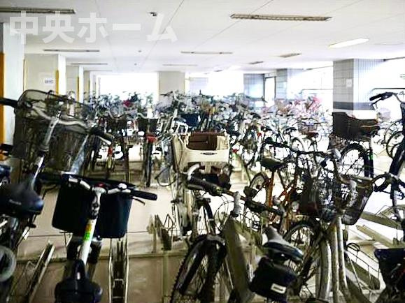 WコンフォートタワーズWESTの駐輪場|【自転車置き場】最新の空き状況や費用などの詳細は担当スタッフまでお問い合わせください。