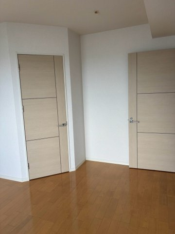 【洋室】 | リベラガーデンマリナタワー